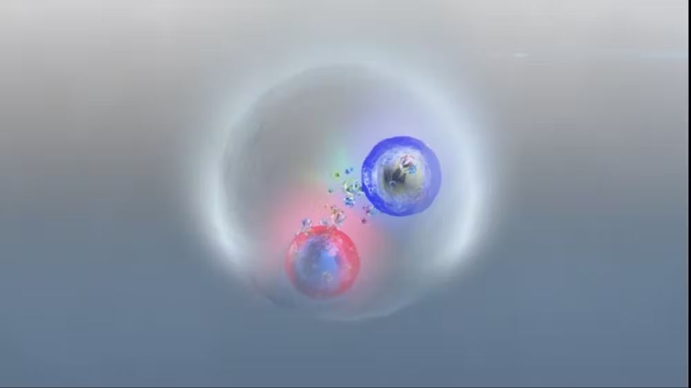 La unión efímera entre un quark top y un antiquark top formada por el intercambio de gluones. D. Domínguez/CERN, CC BY
