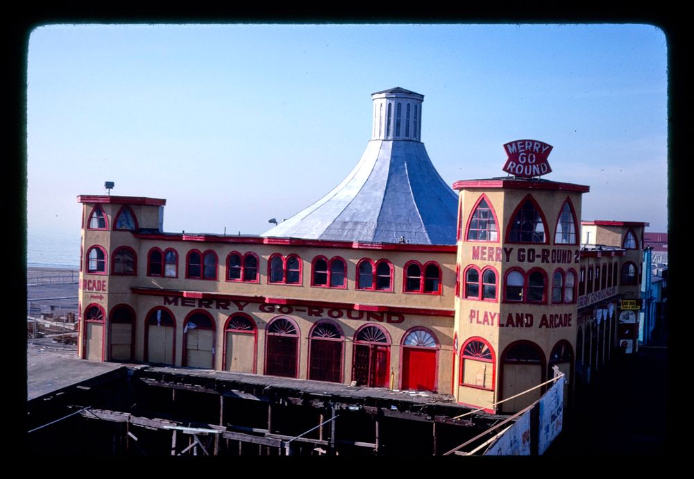 carousel, santa monica, california, 1979