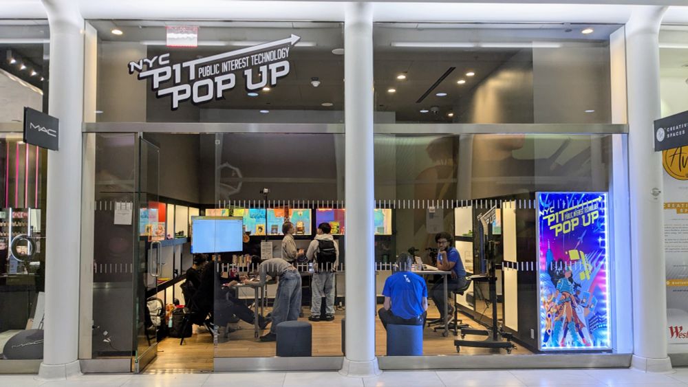 A photo of the NYC Popup storefront in The Oculus.