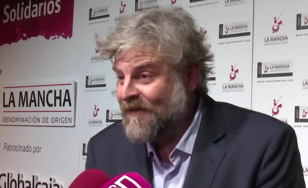 Fotografía actual del cómico y actor Raúl Cimas