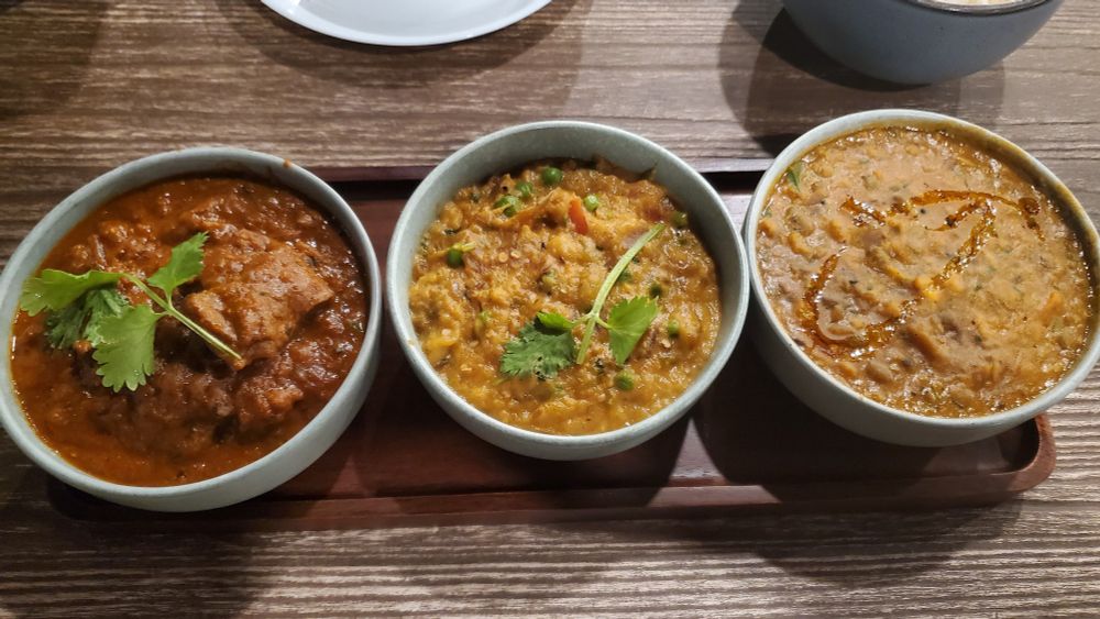 Row of the three curries I selected for my flight