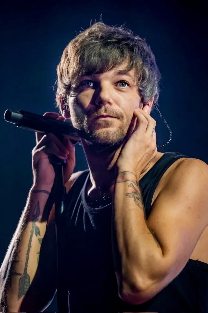 Louis Tomlinson 
