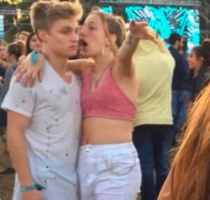 Girlfriend explaining something meme