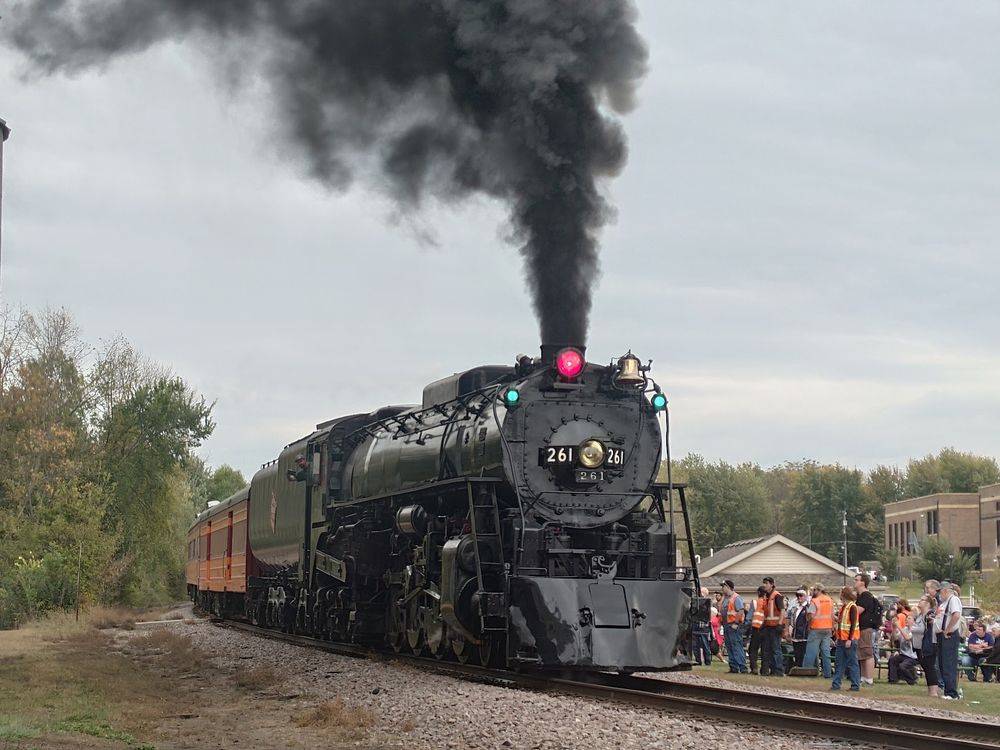 Reversing to the photo runby. Brief wheelslip provides plenty of smoke. Red mars and green class lights are also lit.