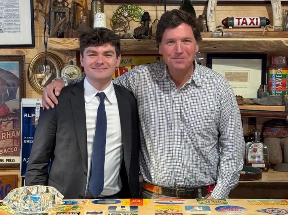 Two doughy turds, turding it up.