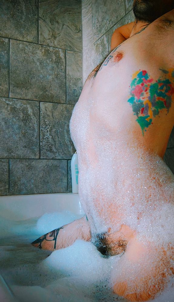 Rubadubdub he's back in the tub