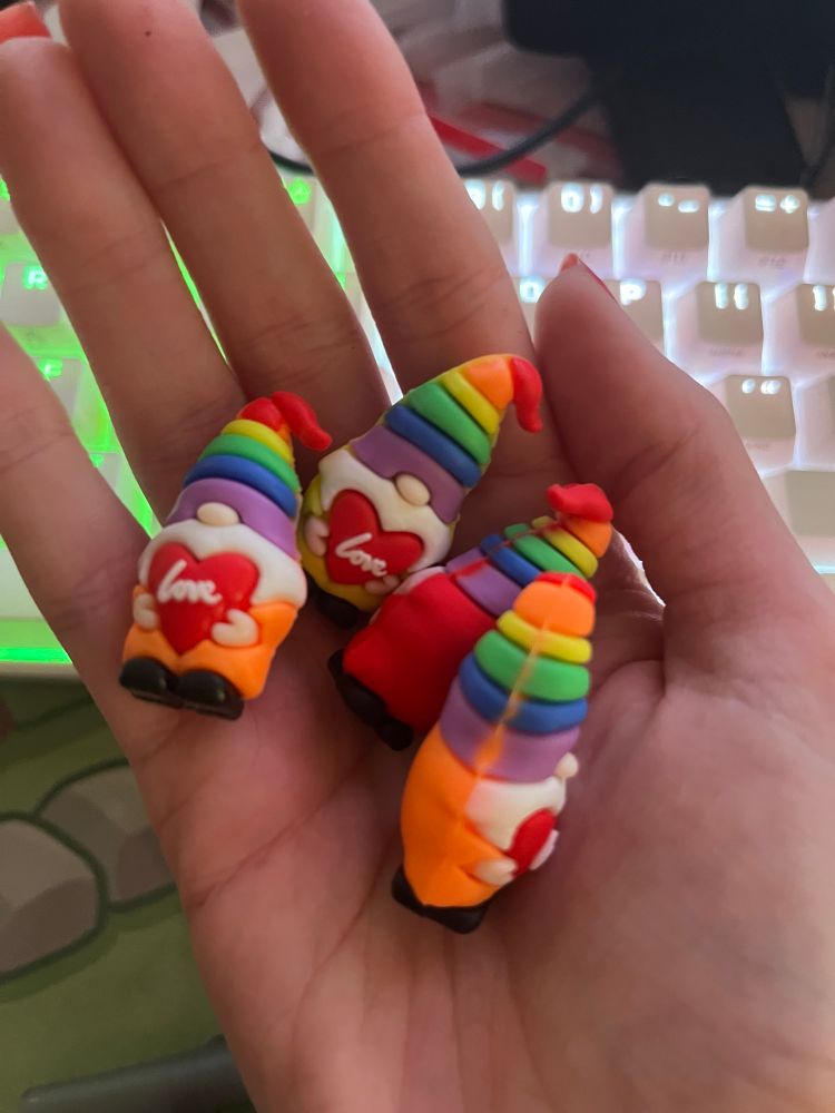 Handful of tiny gnomes
