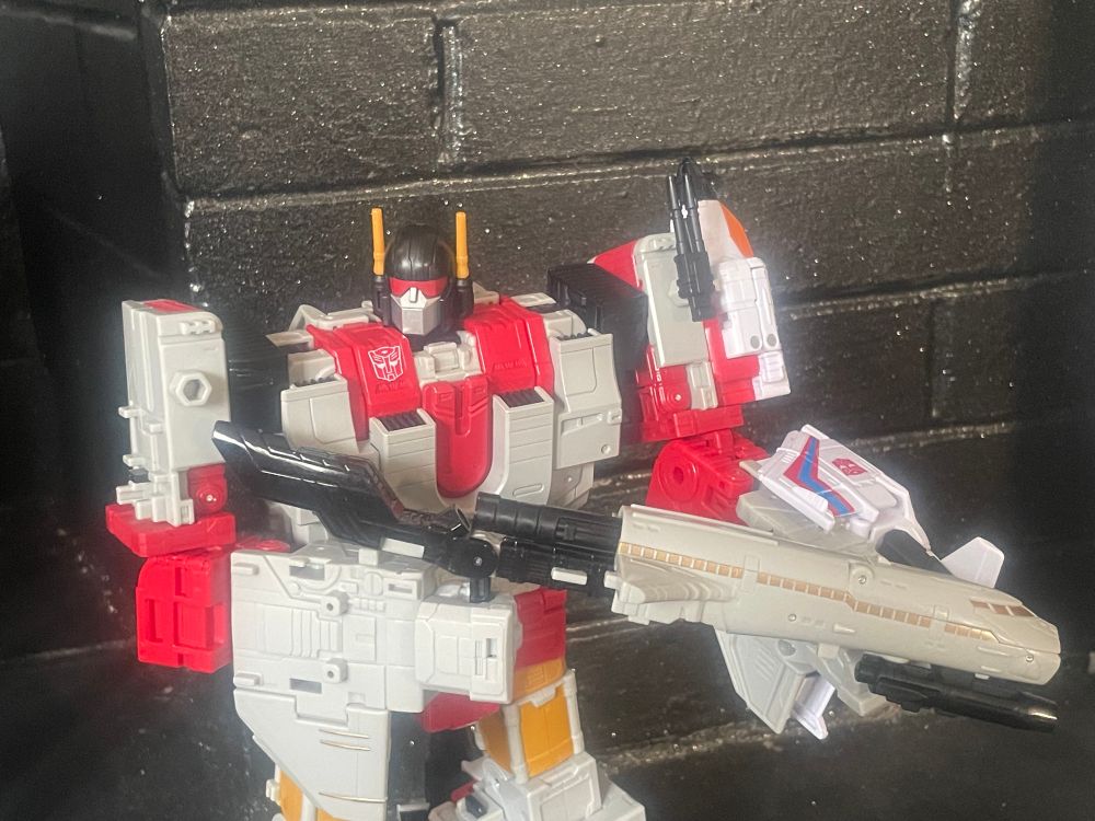 Transformers age of the primes Superion aerialbots silverbolt 