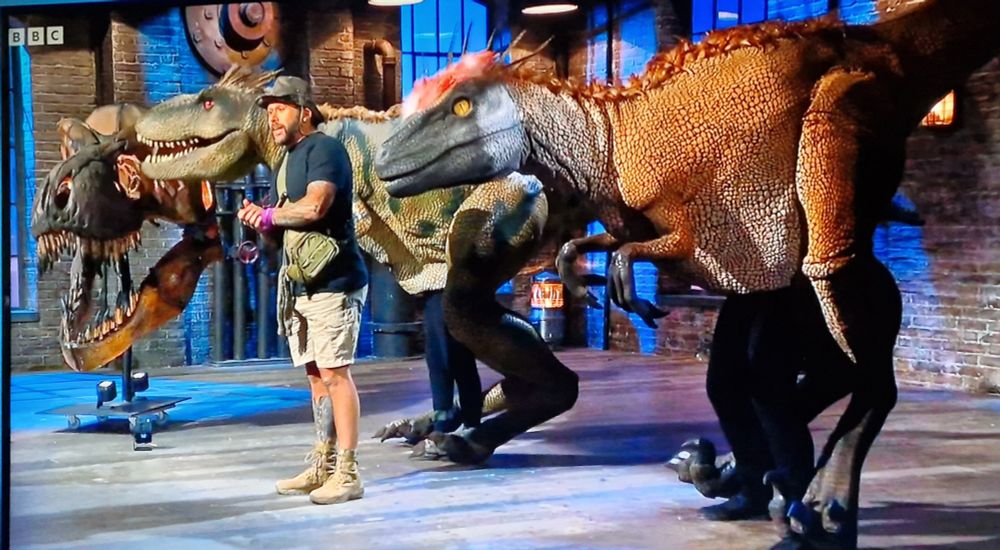 Dinomania team - Range Chris and two dinosaurs. 