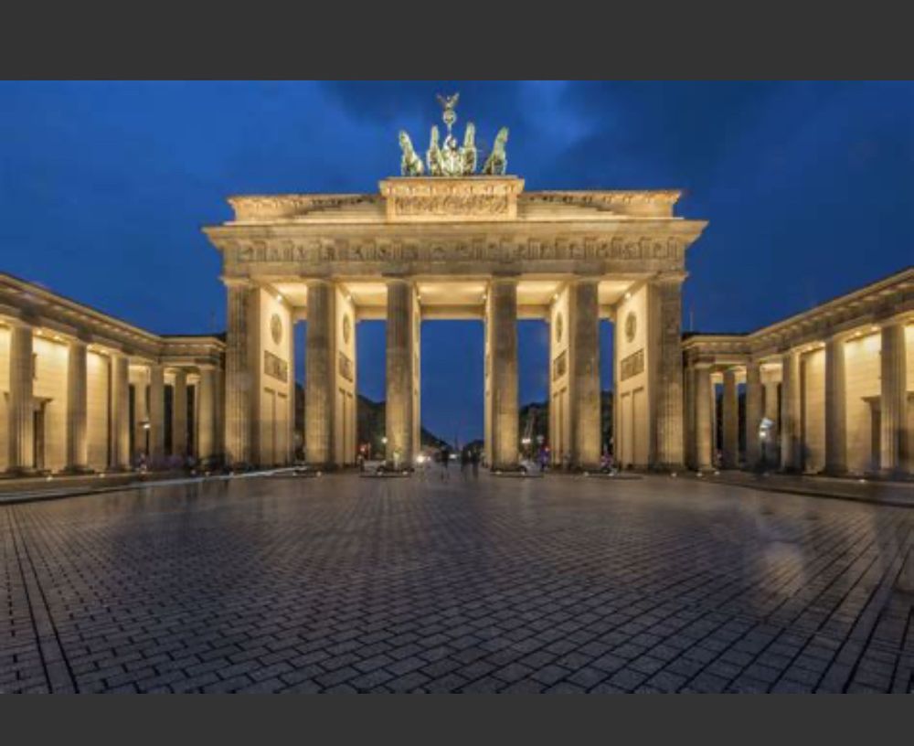Brandenberg gate. Image from https://img.locationscout.net/images/2018-05/brandenburg-gate-berlin-germany_l.jpeg
