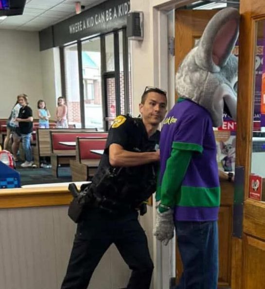 Charles Entertainment Cheese being arrested
