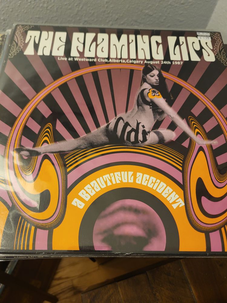 Flaming Lips, bootleg LP of August 87 show in Calgary.
