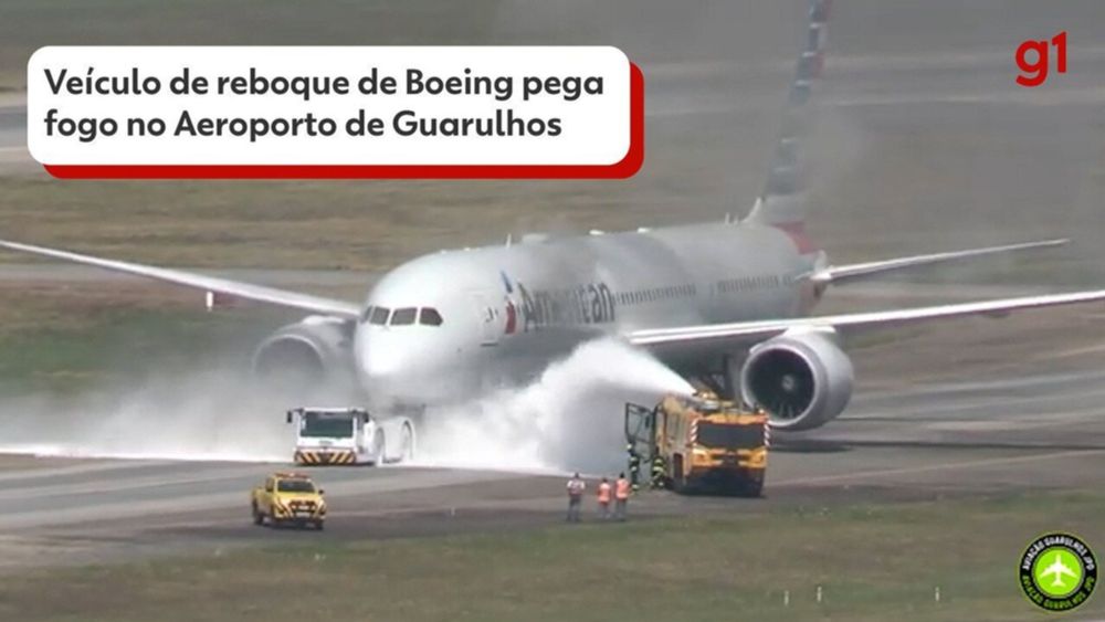 VÍDEO: veículo de reboque pega fogo durante transporte de Boeing e incêndio mobiliza equipes no Aeroporto Internacional de SP