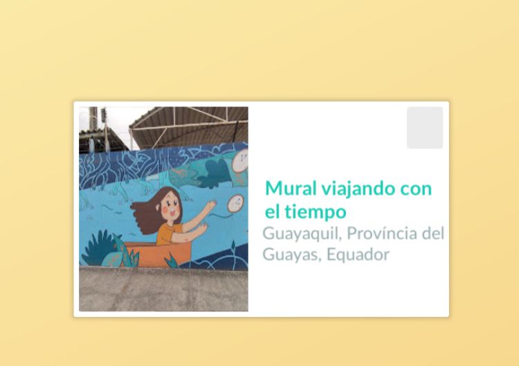 Cartão postal, do lado direito um muro pintado de azul com o desenho bem cartum de uma garota com cabelos ao vento, do lado esquerdo o texto “Mural viajando con el tiempo
Guayaquil, Província del
Guayas, Equador”