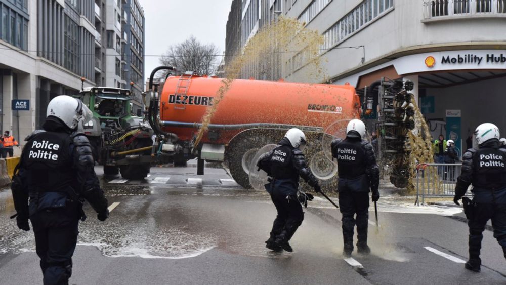 Brüssel: Bauern protestieren zum Teil gewaltsam gegen EU-Agrarpolitik