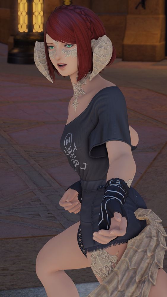 Su running forward, looking back at the viewer and holding her hand out in invitation.