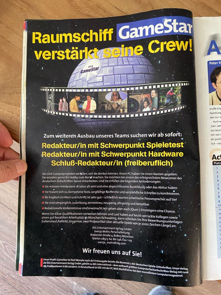 Anzeigenseite in einer alten Ausgabe der Zeitschrift GameStar, gesucht wurde u.a. ein „Redakteur mit Schwerpunkt Spieletest“