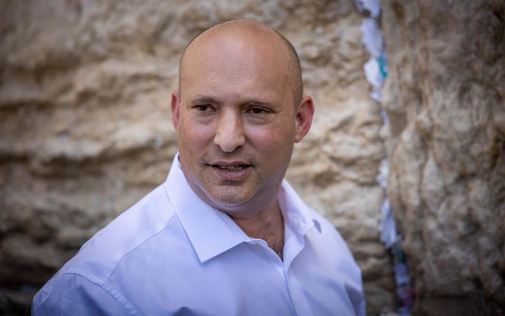 Lengthy post by Naftali Bennett, former PM who's set to run in next elections, also castigates current government's public diplomacy efforts