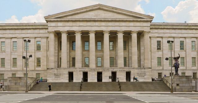 The Smithsonian’s National Museum of American History announced Saturday it will reinstate information about former President Donald Trump’s two Senate impeachment trials in its long-running “The American Presidency: A Glorious Burden” exhibit, after facing public criticism for quietly removing the reference. The move to restore the Trump placard came days after The Washington Post reported …


The post Smithsonian to Restore Trump Impeachment Info To Exhibit first appeared on Poli Alert.