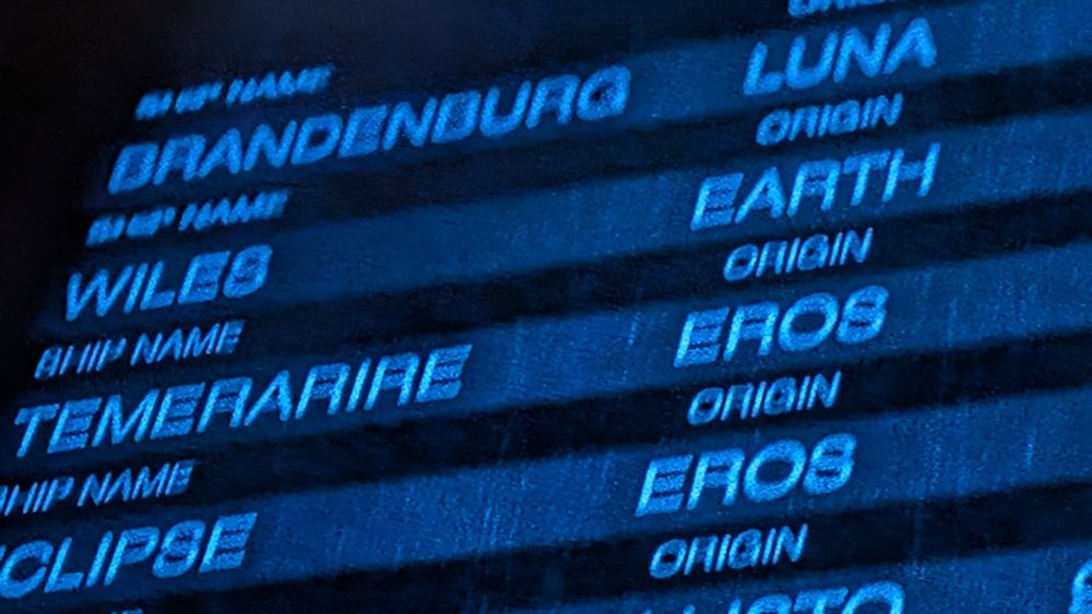 The Expanse. Season 1 Episode 8. Miller looking at the arrivals board on Eros Station while he is searching for Julie Mao.