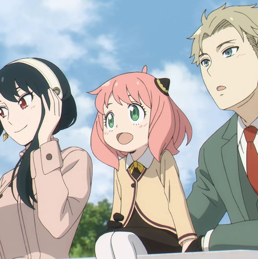 A normal family consisting of an assassin, a telepath, and a spy. Very normal