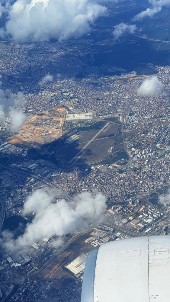 Istanbul from above, here the Sabiha Gokcen Airport