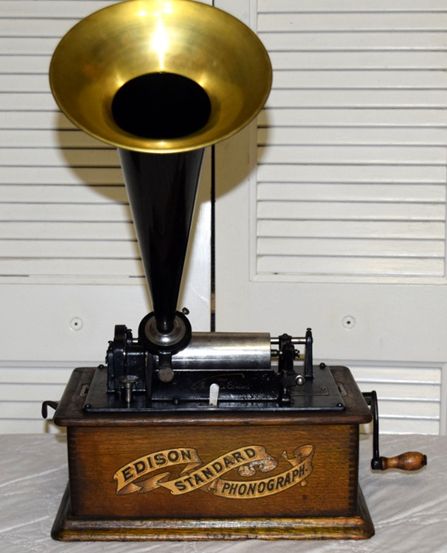 Edison phonograph machine
