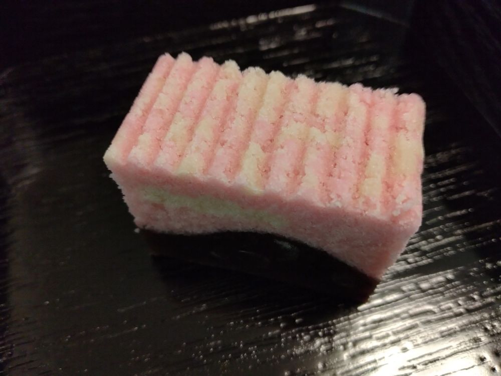 主菓子・春の山