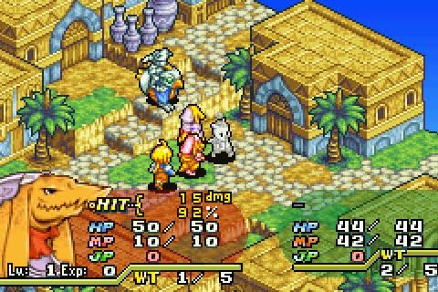 Captura de tela de Final Fantasy: Tactics Advance para Game Boy Advance. A imagem mostra a cidade inicial onde ocorre a primeira batalha de Marche em Ivalice, em que ele conhece Monteblanc, o moogle.
