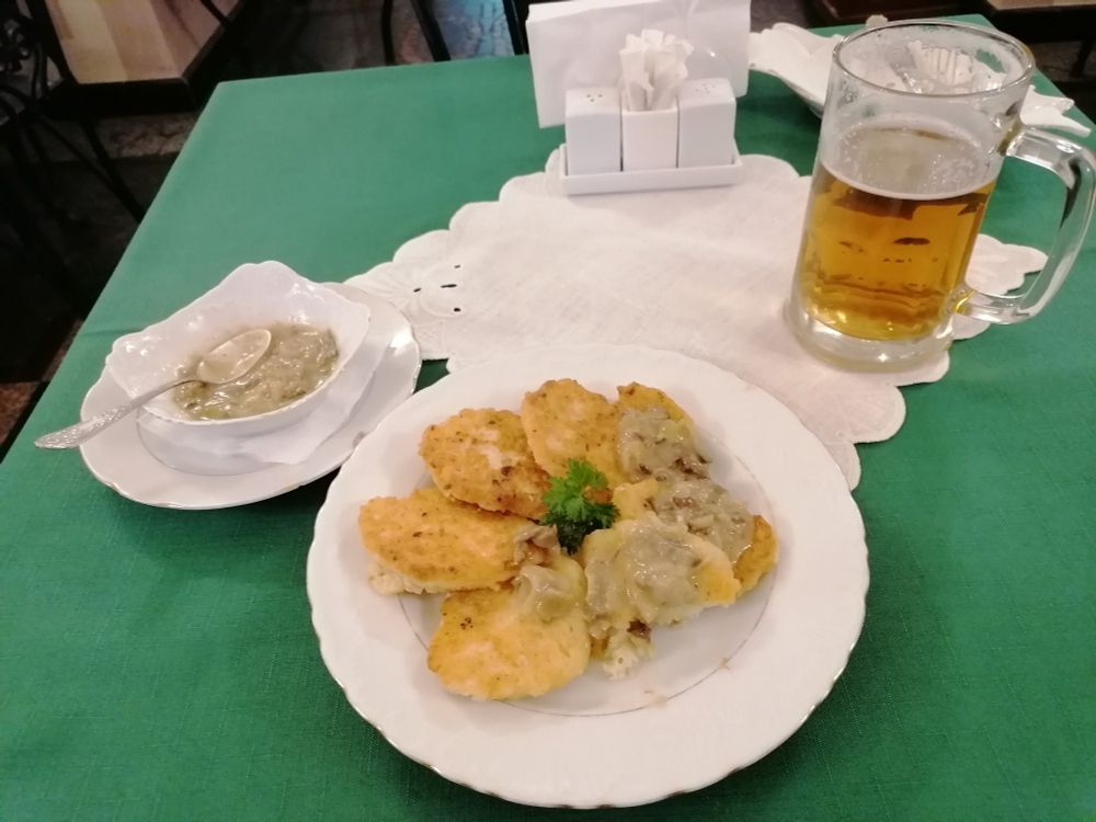 My lunch - tatty scones and a beer.
