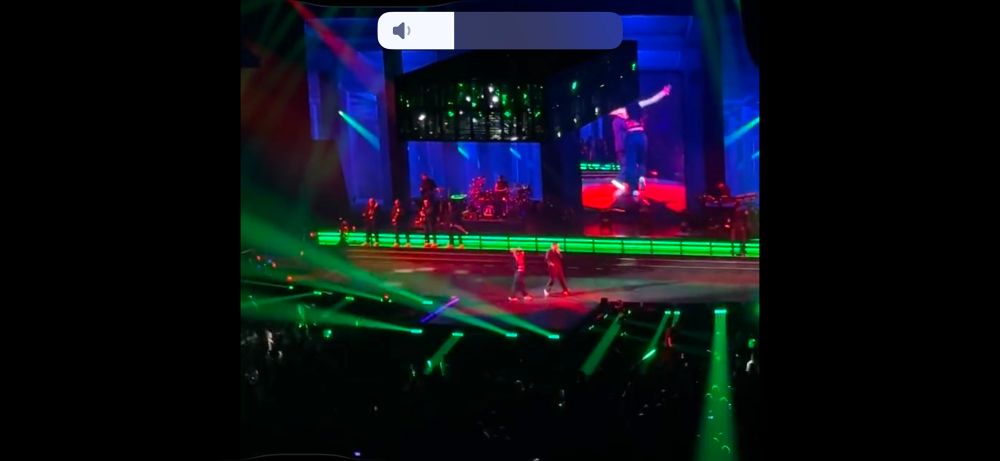 Visuals from Justin timberlakes forget tomorrow tour showing red green blue lights