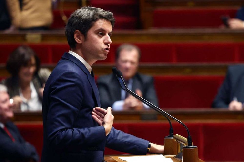 Santé : obligation de garde, recrutements à l’étranger, « taxe lapin », les pistes développées par Gabriel Attal