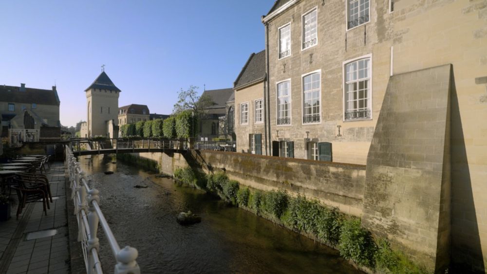 Bekijk aflevering 1 van de documentaireserie 'Valkenburg in de Geul' op 2Doc.nl