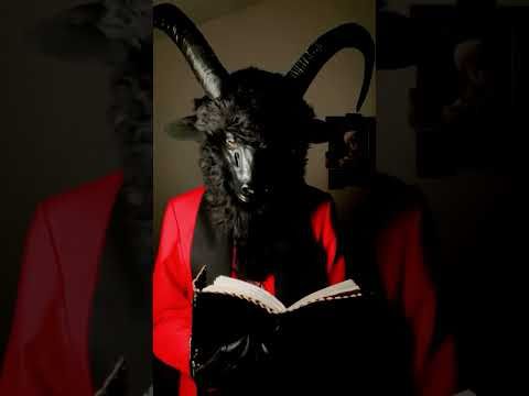 Darkest Spirit come to me…  #baphomet #satanicpanic #blackphillip #lacabrahorrorshort