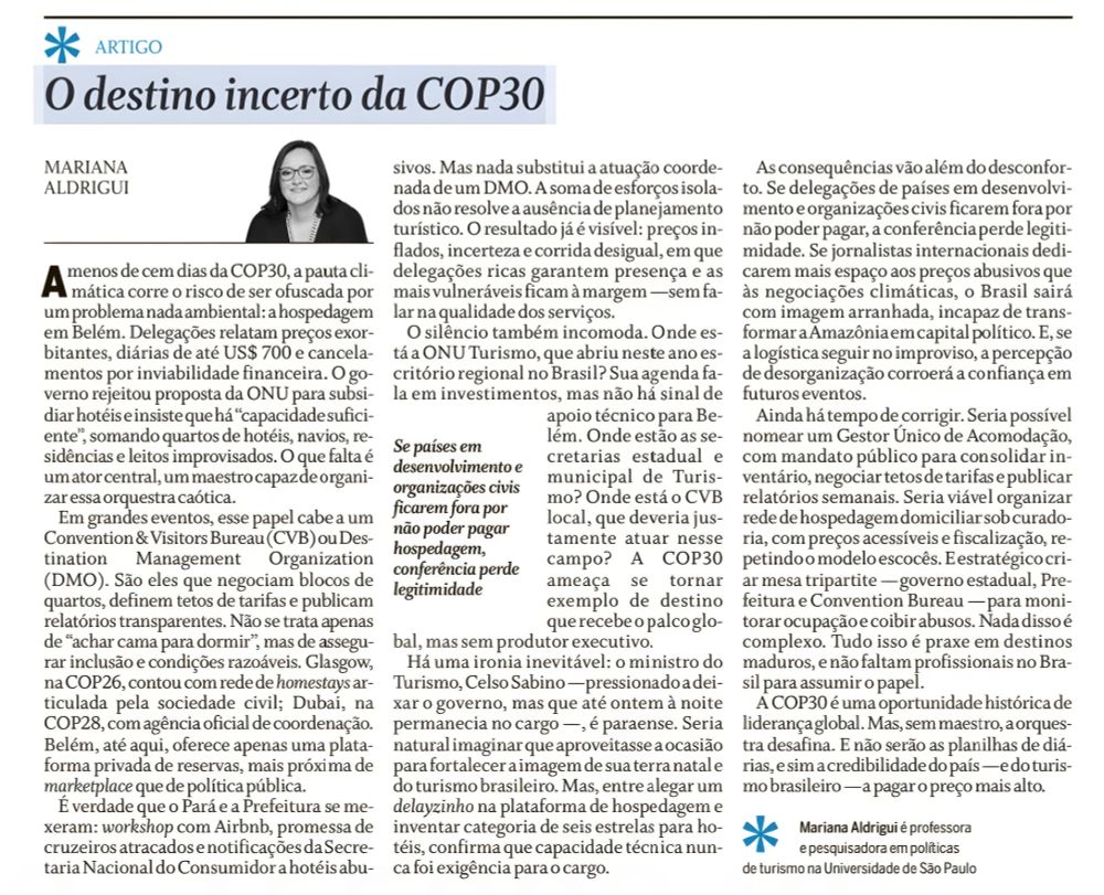 Print da pág 3 do jornal O Globo, com artigo da pesquisadora Mariana Aldrighi sobre problemas de hospedagem na COP30. 