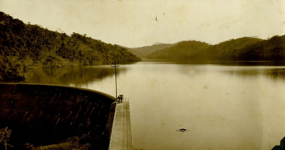 Represa de Ribeirão das Lajes, Piraí, RJ, 1934. Acervo Memória da Eletricidade.
