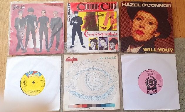 Six random 45s from my records collection, they are:
Skids - In to the Valley
Culture Club - Church of the Poison Mind 
Hazel O'Connor - Will You 
ELO - Last Train to London
The Stranglers - 96 Tears
Jethro Tull - Living in the Past 