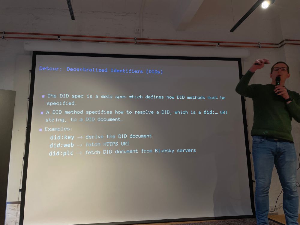 Lorenz discussing different DID methods and how they could be integrated in radicles identity model (did:key, did:web, did:plc)