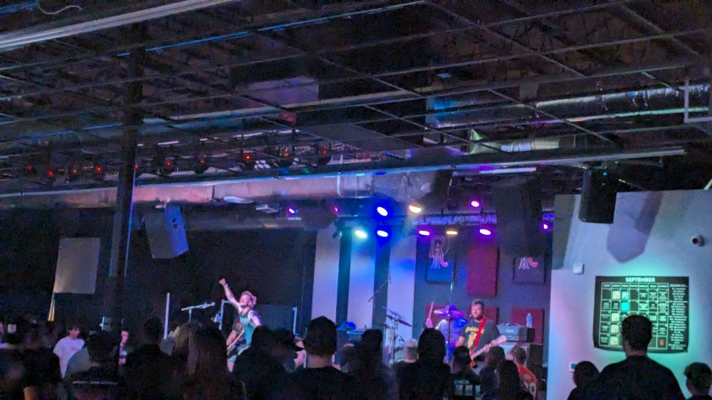 Reviler @ Radio Room