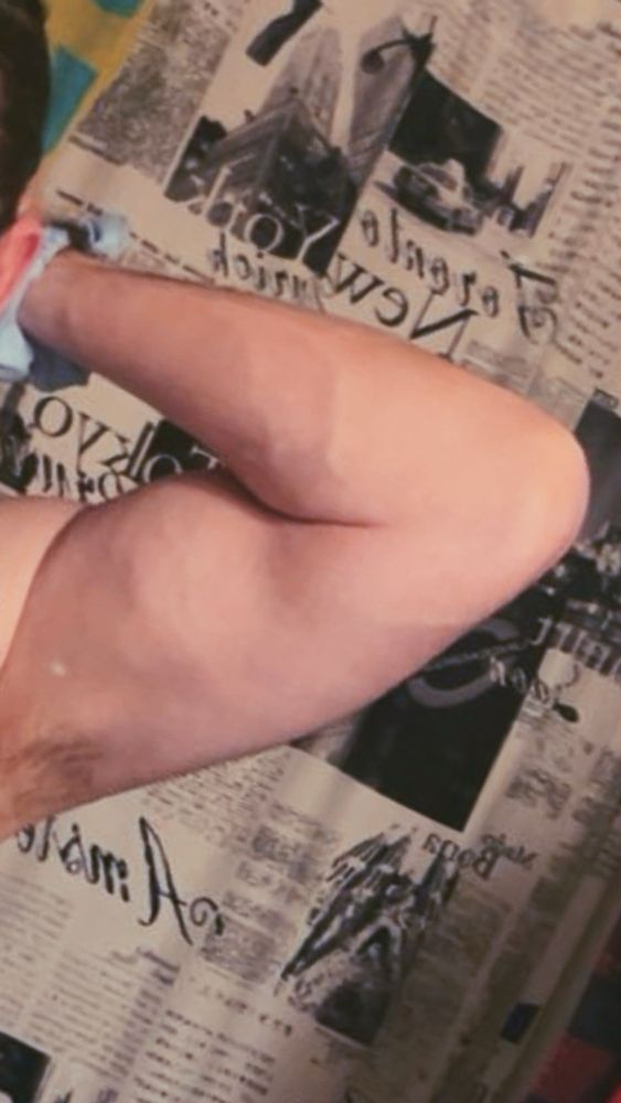 photo zoomed in on my arm bc it was a full body nude but i’m not posting that for free but also my arms looked really good so