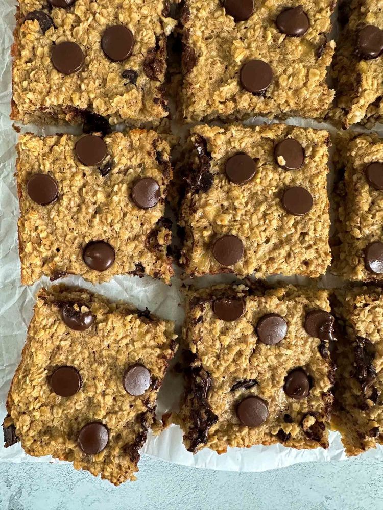 Oatmeal Chocolate Chip Breakfast Bars