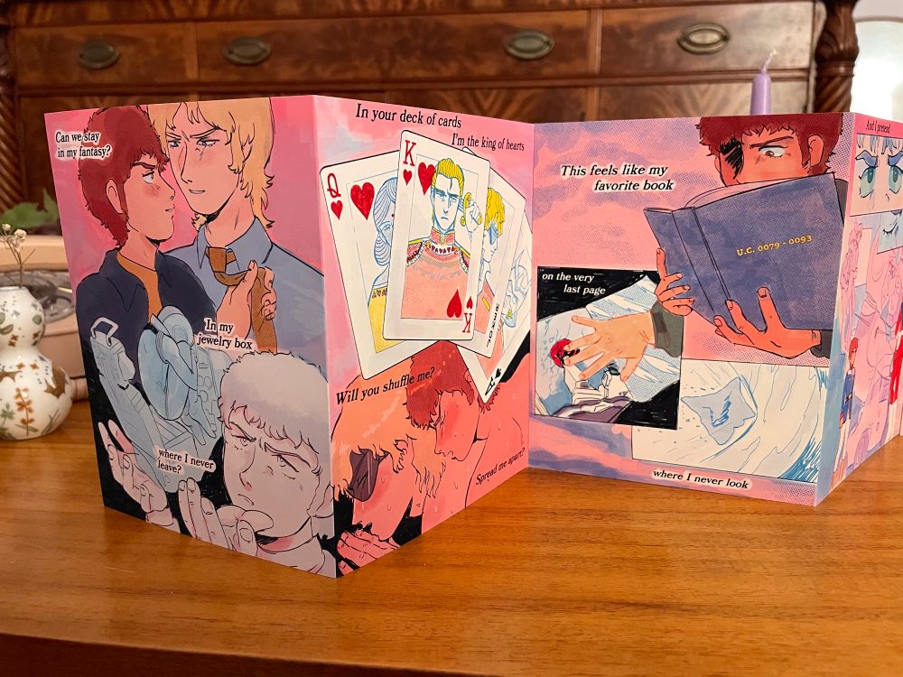 same charmuro accordion book close up 