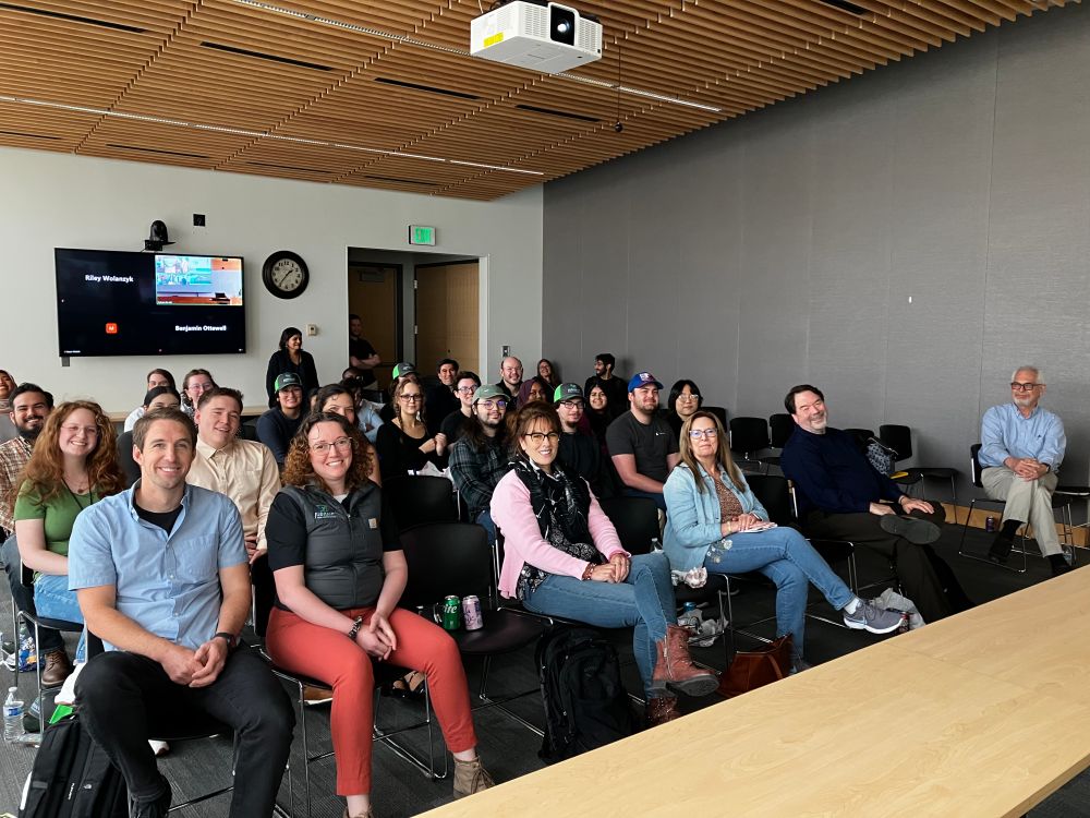 a crowd of students and mentors at the Esch LEAD advisory retreat