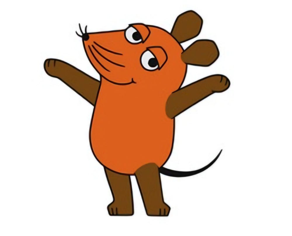 Auf dem Bild ist die Maus aus der Sendung mit der Maus abgebildet. Sie ist eine Cartoon-Maus und steht aufrecht auf zwei Beinen und hat die Arme fröhlich nach oben ausgebreitet, als würde sie tanzen oder sich freuen.
Die Maus hat einen orangefarbenen Körper, braune Arme, Beine und Ohren sowie eine dünne schwarze Schwanzlinie, die nach hinten gebogen ist. Ihr Gesicht wirkt freundlich und verspielt: große, runde Augen schauen leicht nach oben, die Nase ist klein und dunkel, und feine Schnurrhaare ragen seitlich hervor.
Der Zeichenstil ist einfach und kindgerecht, mit klaren Linien und ohne viele Details. Der Hintergrund ist weiß und leer, wodurch die Figur deutlich im Mittelpunkt steht.