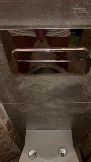 A new JFF superfan is enjoying my 237 videos, with 765 likes. See ALL my content at: justfor.fans/pisspal?Source=NewFanBlueSky