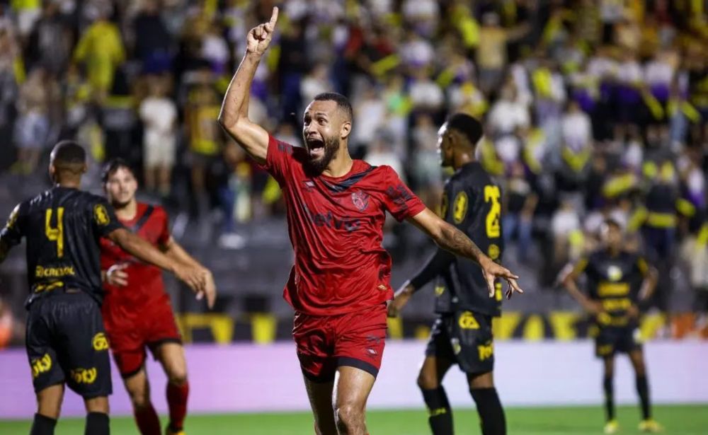 Depois de  dois meses sem marcar gol pelo Sport, Gustavo Coutinho marcou seu Gol e desabafou