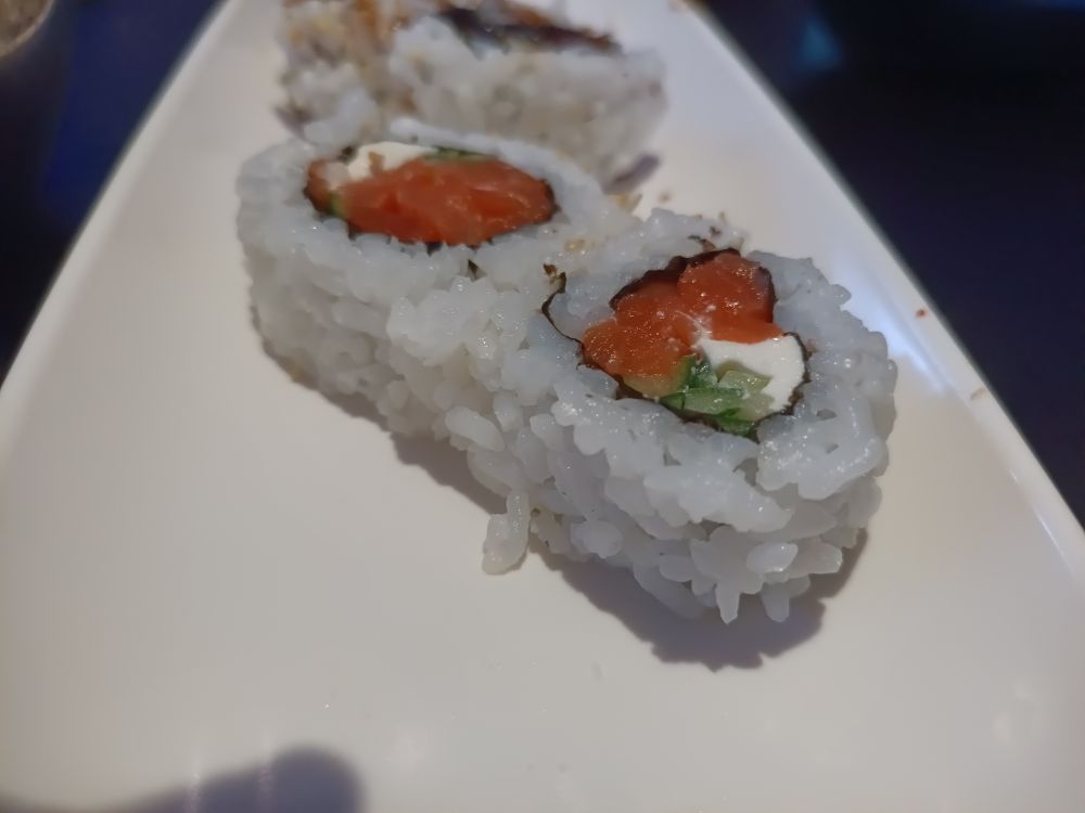 Philadelphia roll

Smoked salmon, cucumber, and the namesake product: Philadelphia cream cheese

Although not pictured, the opposite end of the roll also has sesame seeds