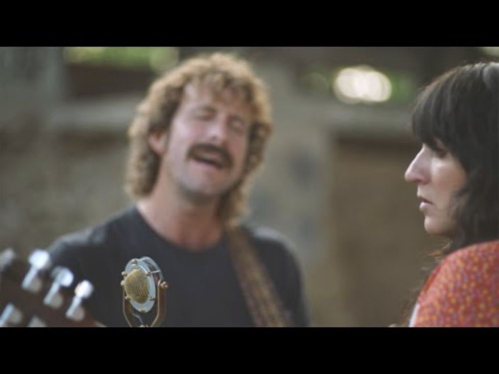 Minor Gold - Leave a Light On (Live)