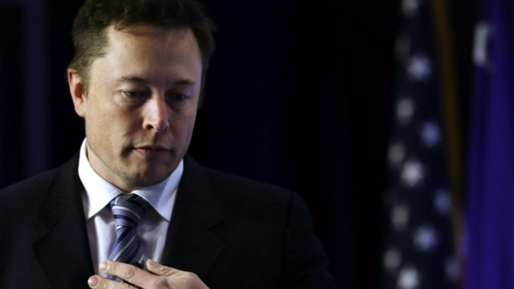 Elon Musk Plans to Invent Solar Tesla Cars That Cost Zero Dollars--and He Probably Will