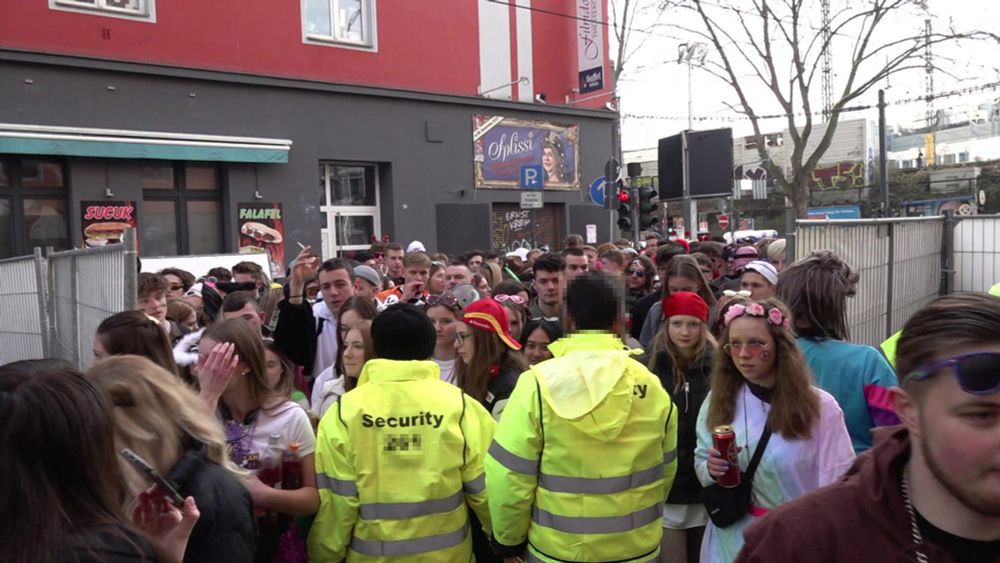 Massive Verstöße bei Sicherheitsfirmen im Kölner Karneval